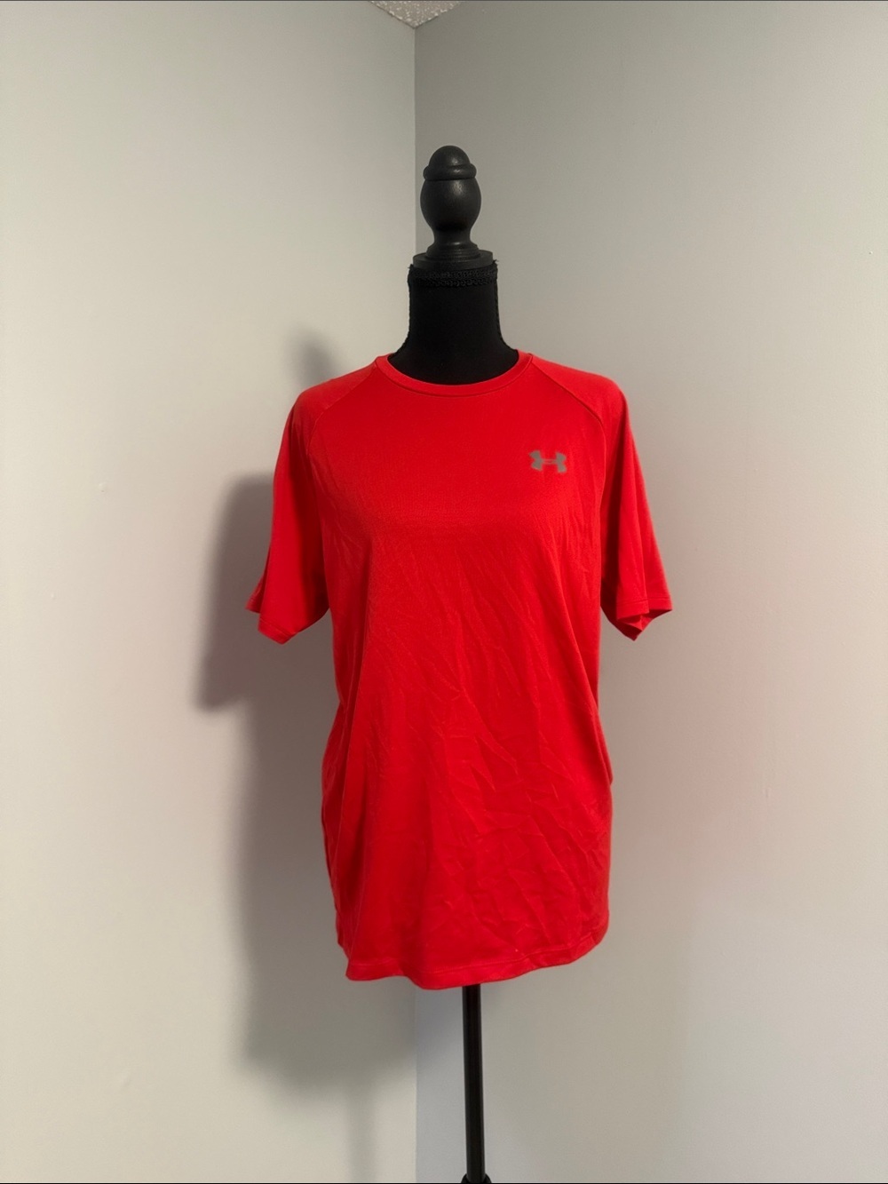 Under Armour Women’s Red Short Sleeve Athletic Tee with Logo